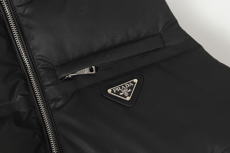 Prada Vest 017