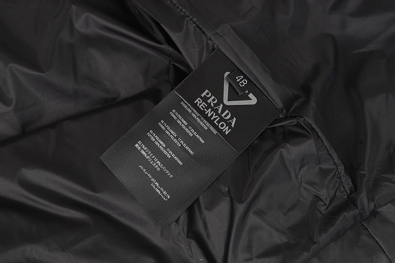Prada Vest 017