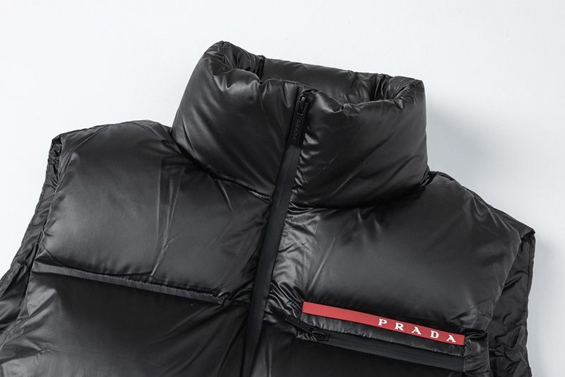 Prada Vest 017