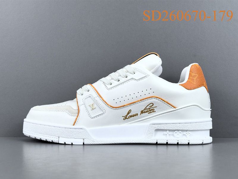 LV Trainer Sneaker 147