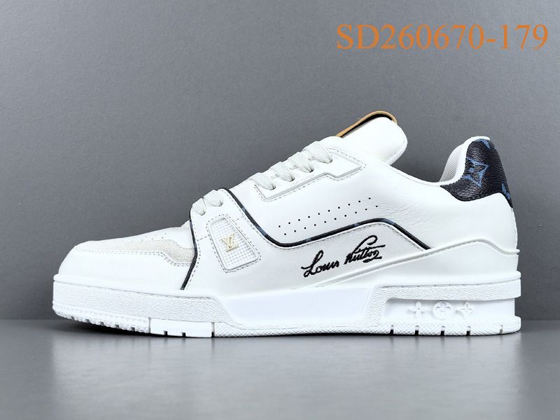 LV Trainer Sneaker 148