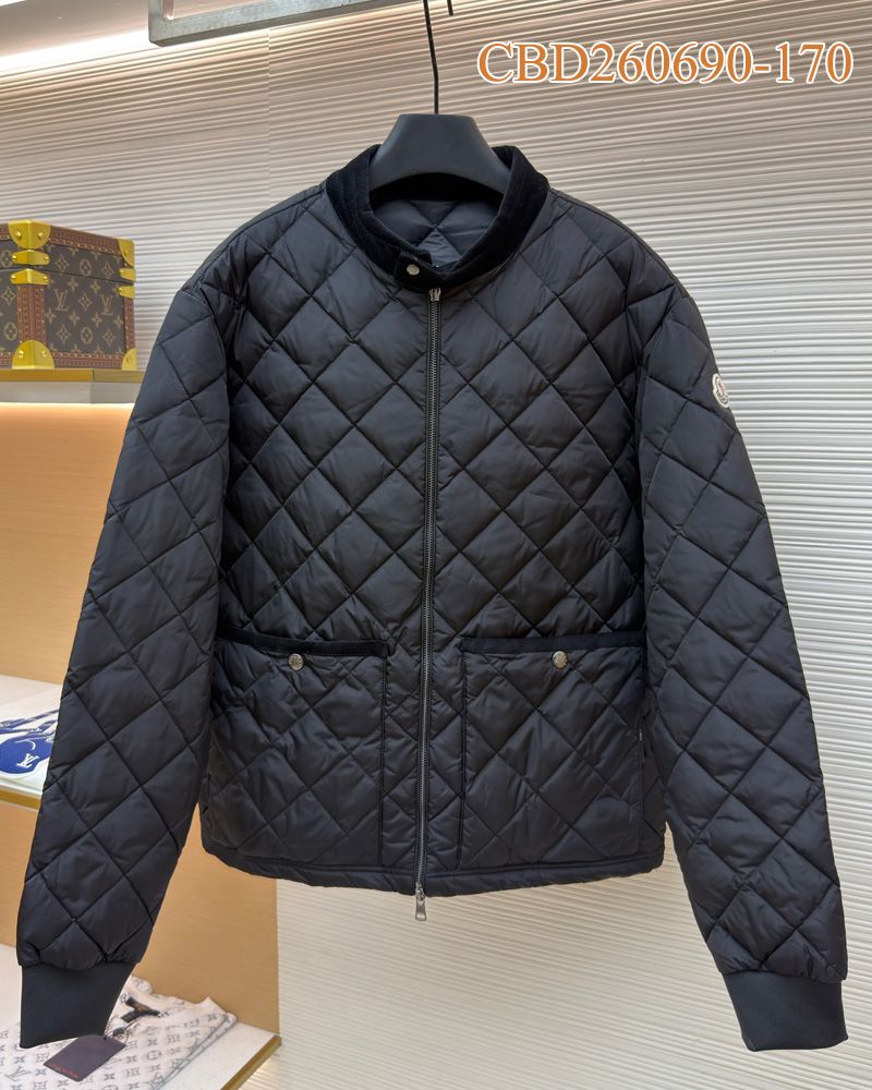 Moncler Down jacket 018