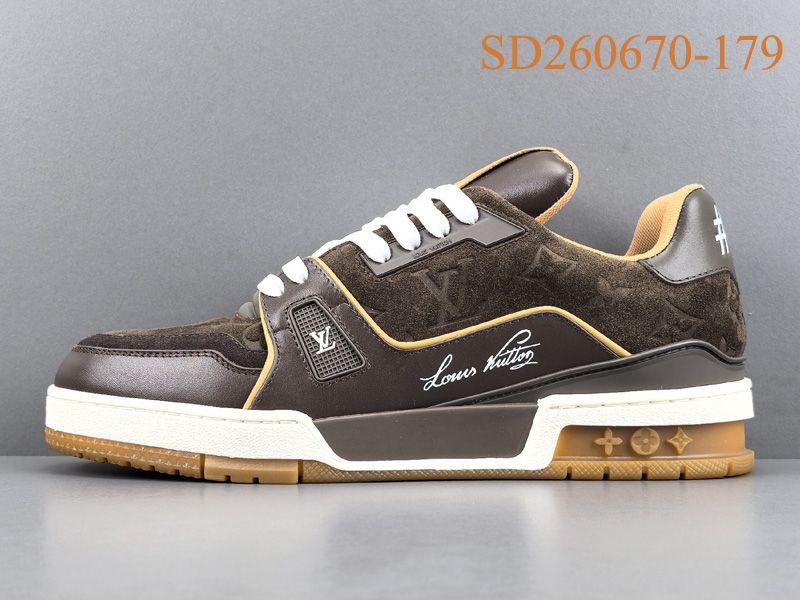 LV Trainer Sneaker 150