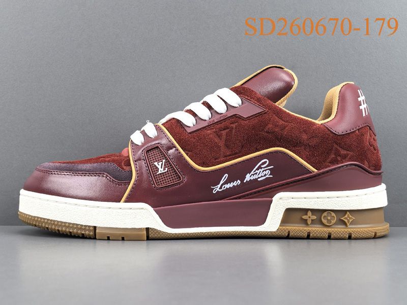 LV Trainer Sneaker 151